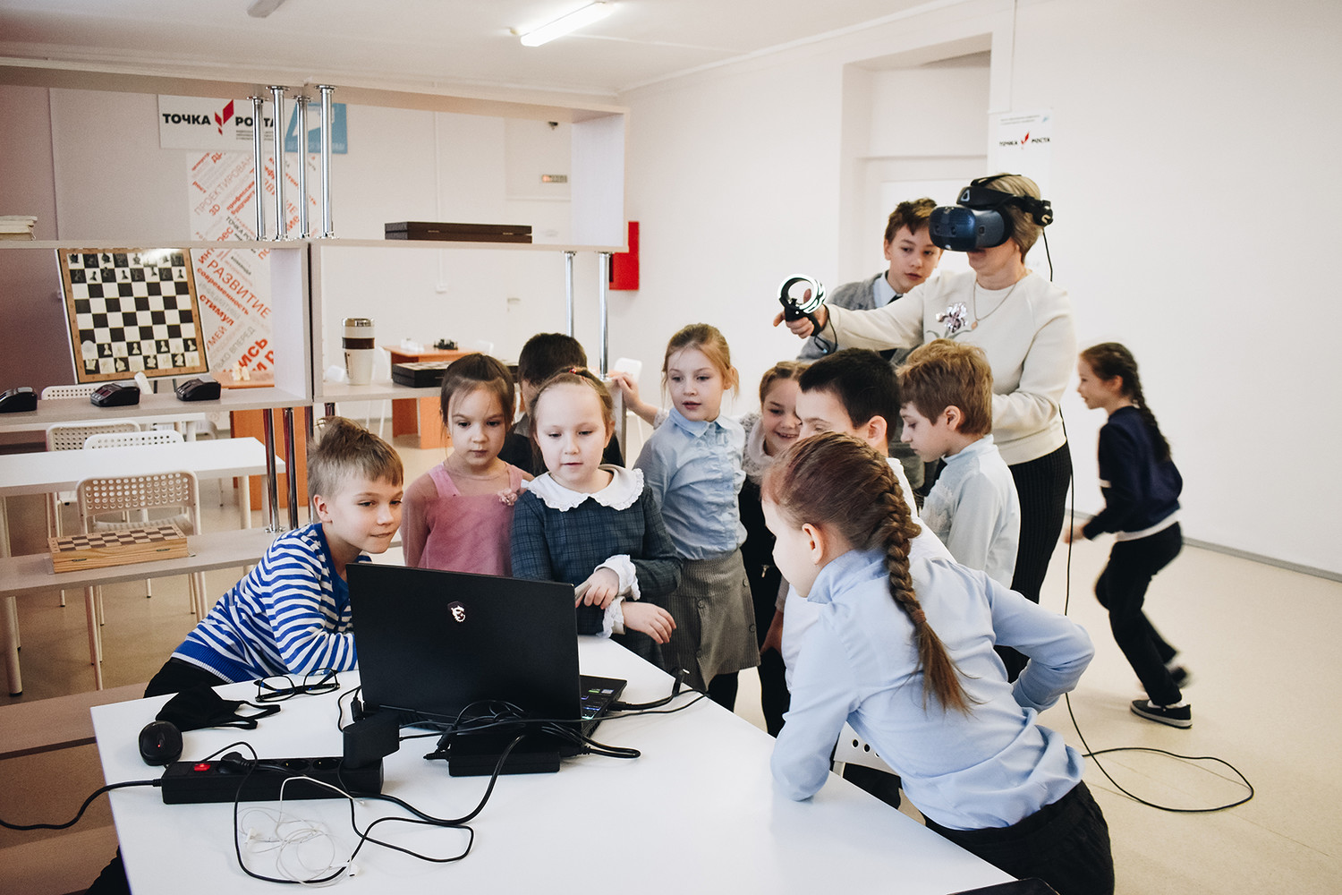 Преподаватель в фотошколе